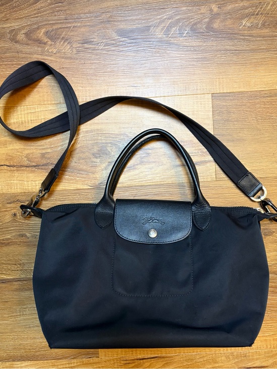 Longchamp Handbags - SOLD♥️ Longchamp Neo Black Le Pliage Nylon Tote with Removable Crossbody Strap